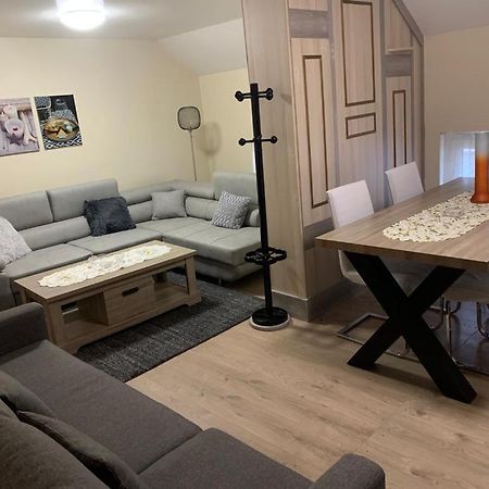 Comme A La Maison Bryssel Exteriör bild